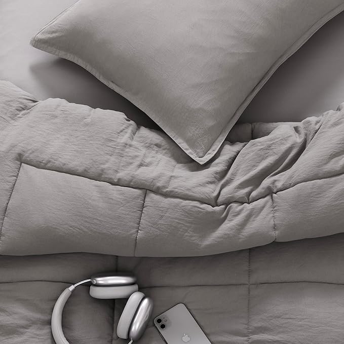 UGG Full/Queen Comforter Set with 2 Pillow Shams, Lightweight Down Alternative Blanket, Reversible Cozy Warm All Season Washable, Hypoallergenic Bedding Set, Light Grey (Leonora)