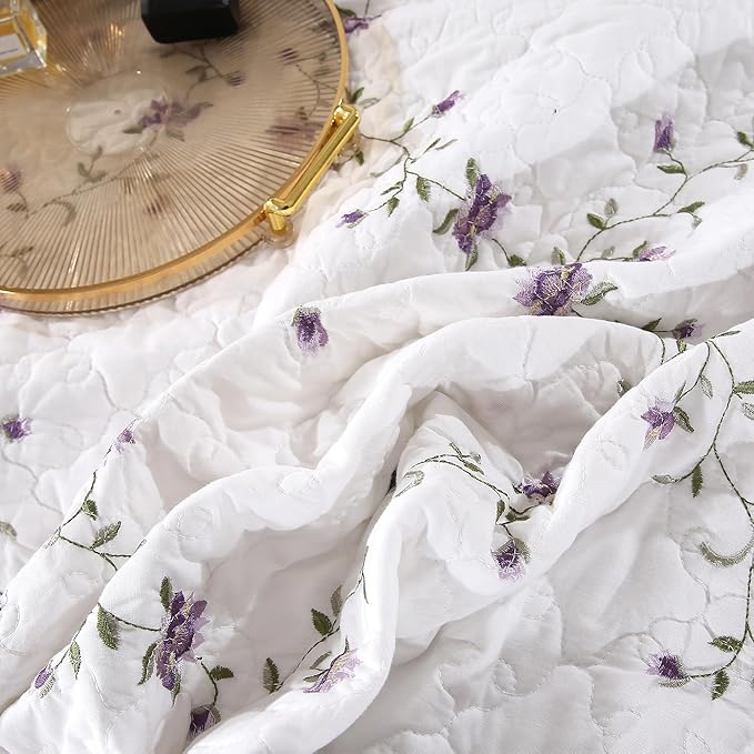 Quilt Set Purple Floral 3D Embroidery Pattern 3 PCS 100% Cotton Reversible Quilted Embroidered Decorative Bedspreads Coverlet Set, Lightweight &Soft King Size White Bedding Coverlet for All Season