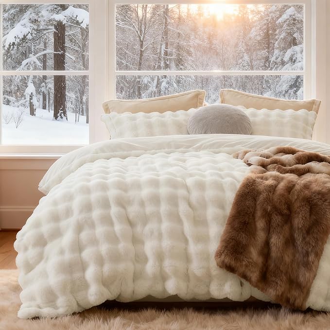 Bedsure Luxurious Faux Fur Duvet Cover Queen Size Set - Ultra Soft & Fluffy & Cozy & Warm - Elegant Shaggy Bubble Design Bedding with Duvet Cover and Pillow Shams, Coconut White