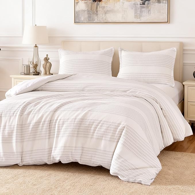 Amazon Basics Waffle Weave Microfiber 3-Piece Duvet Cover Set, Includes 1 Duvet Cover and 2 Pillow Shams, California King, Dark Grey Striped