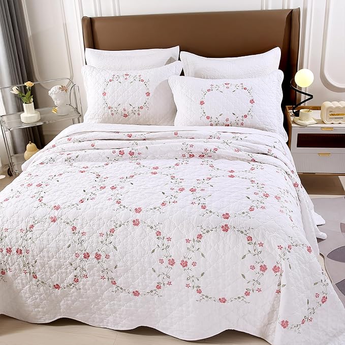 Quilt Set Circular Floral 3D Embroidery Pattern 3 PCS 100% Cotton Reversible Quilted Embroidered Decorative Bedspreads Coverlet Set, Lightweight &Soft Full Size White Bedding Coverlet for All Season