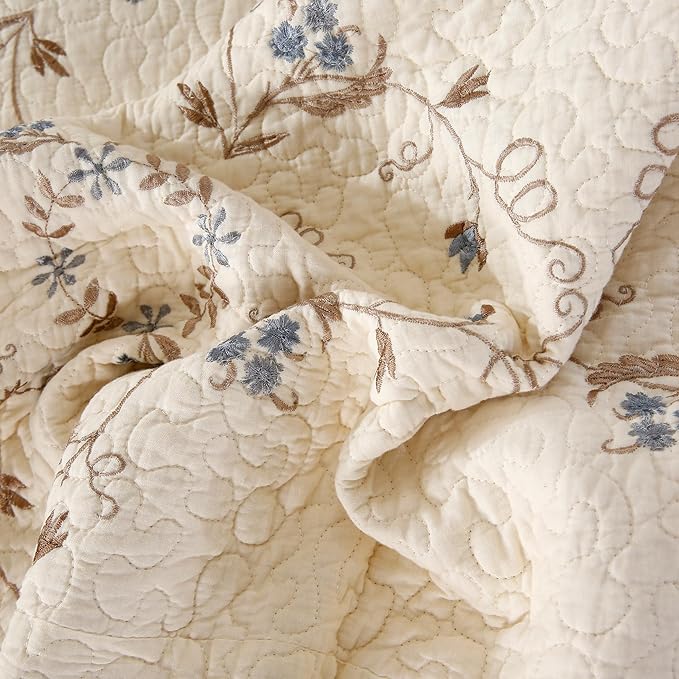 Quilt Set Blue Floral 3D Embroidery Pattern 2 PCS 100% Cotton Reversible Quilted Embroidered Decorative Bedspreads Coverlet Set, Lightweight &Soft Twin Size White Bedding Coverlet for All Season