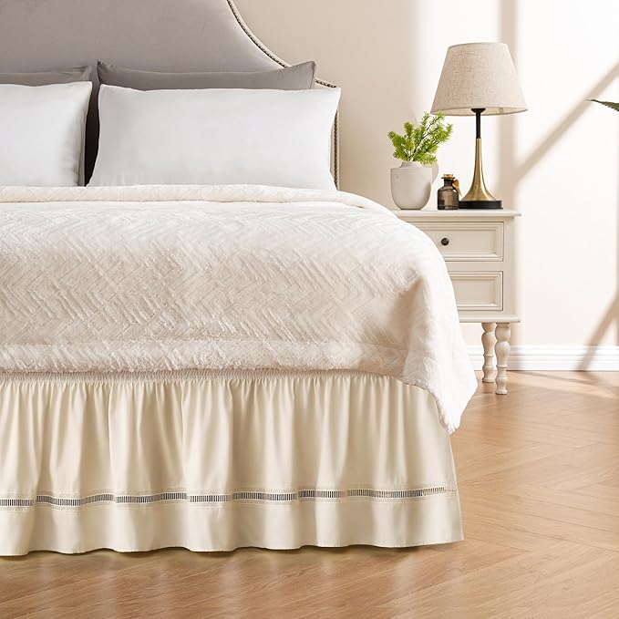 MIYE Wrap Around Ruffled Lace Bed Skirt, Elastic Dust Ruffle with Adjustable Belts, Easy to Put On, Bed Frame Cover, Machine Washable (Ruffled Lace/Light Beige, King/Queen-15 Drop)