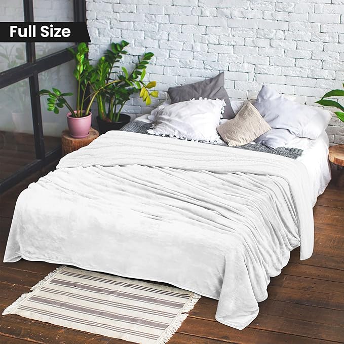 Utopia Bedding Sherpa Blanket Full Size (White, 90x84 Inches) - Soft Lightweight Plush Fleece Reversible Blanket for Bed, Sofa, Couch, Camping and Travel