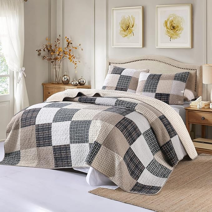 KALOOLA Patchwork King Quilt, 100% Cotton Lightweight King Size Bedspreads 3 Pieces, Tan Brown Beige King Quilt Bedding Set, Farmhouse Rustic Coverlet for All Season
