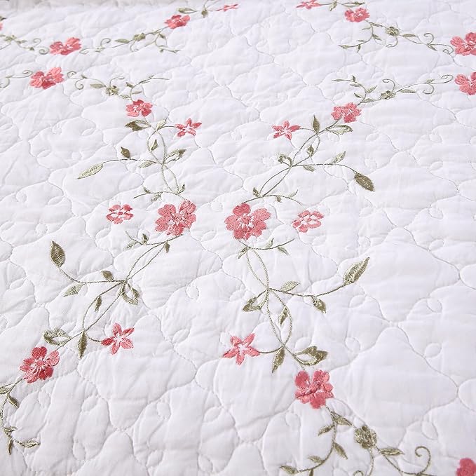 Quilt Set Circular Floral 3D Embroidery Pattern 3 PCS 100% Cotton Reversible Quilted Embroidered Decorative Bedspreads Coverlet Set, Lightweight &Soft Full Size White Bedding Coverlet for All Season