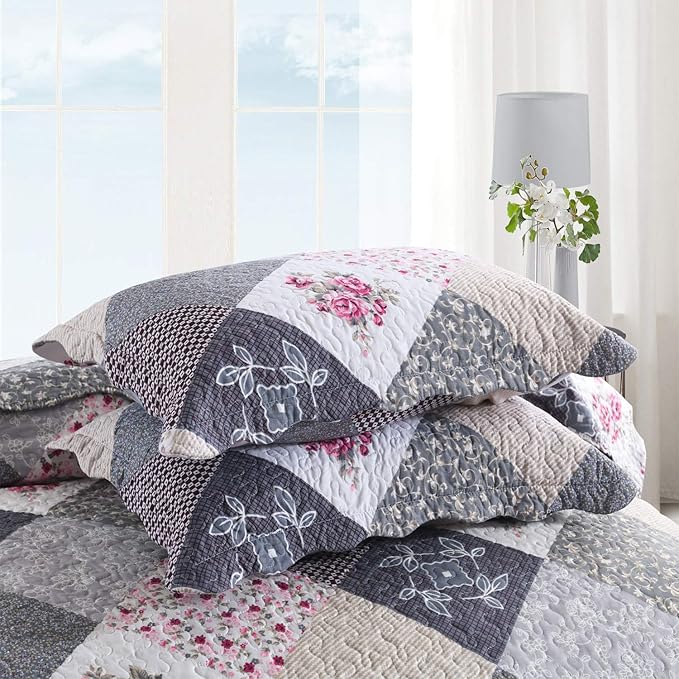 ENJOHOS Farmhouse Quilts King Size - King Quilt Set Grey Bedspread Reversible Patchwork Floral Coverlet Set, Microfiber Lightweight Country Quilts Bedding Set with 2 Pillow Shams（Grey Flower Plaid2）