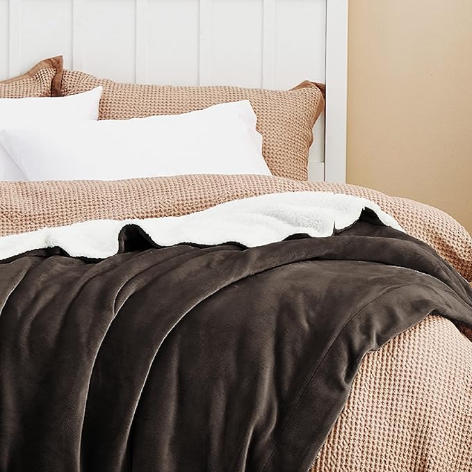 Bedsure GentleSoft Sherpa Fleece Blankets King Size for Bed - Thick and Warm Throw for Women and Men, Soft Fuzzy Plush King Blanket for Winter, Brown, 108x90 Inches