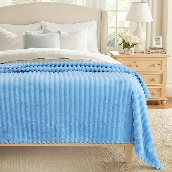 decorUhome Christmas Soft Fleece Blue Twin Blanket for Bed, Cozy Fluffy Plush Flannel Striped Throws for Couch Sofa, Lightweight Decorative Ribbed Fuzzy Blanket for Woman, 60x80 Inches