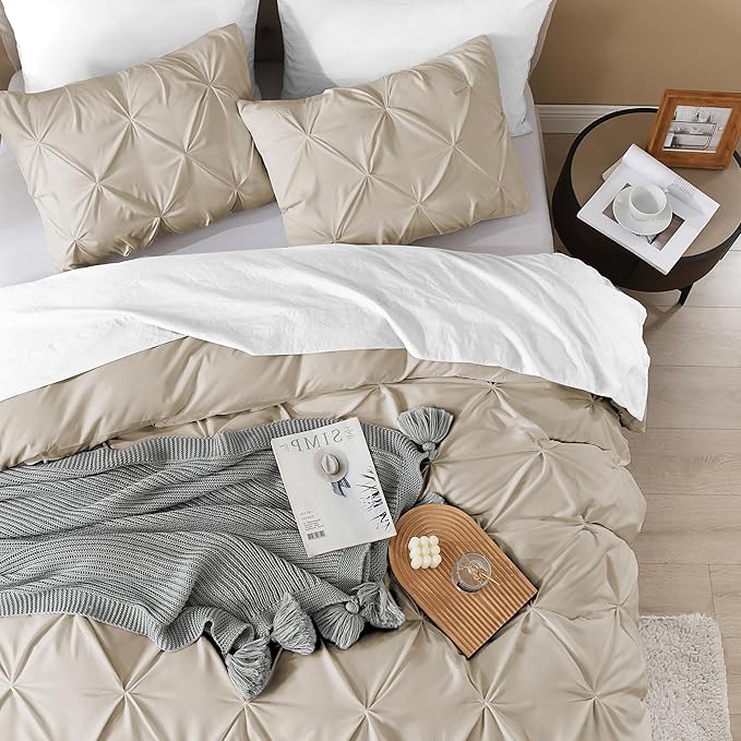 Litanika Oatmeal Pinch Pleat Duvet Cover Queen, 3 Pieces Pintuck Soft Microfiber Bedding Set with Zipper Closure & Corner Ties(90x90Inch-1 Duvet Cover, 2 Pillowcases)