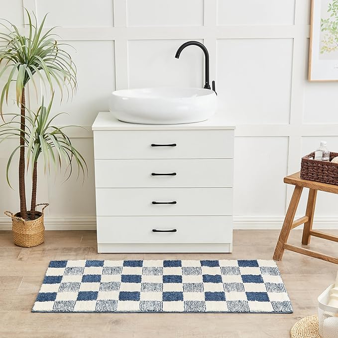 CozeCube Bath mats for Bathroom Non Slip, Fluffy Absorbent Microfiber Bath mat Washable, Aesthetic Bathroom Rugs, Small Navy Blue Checkered Bath mat, Navy Blue, 24" x 16"