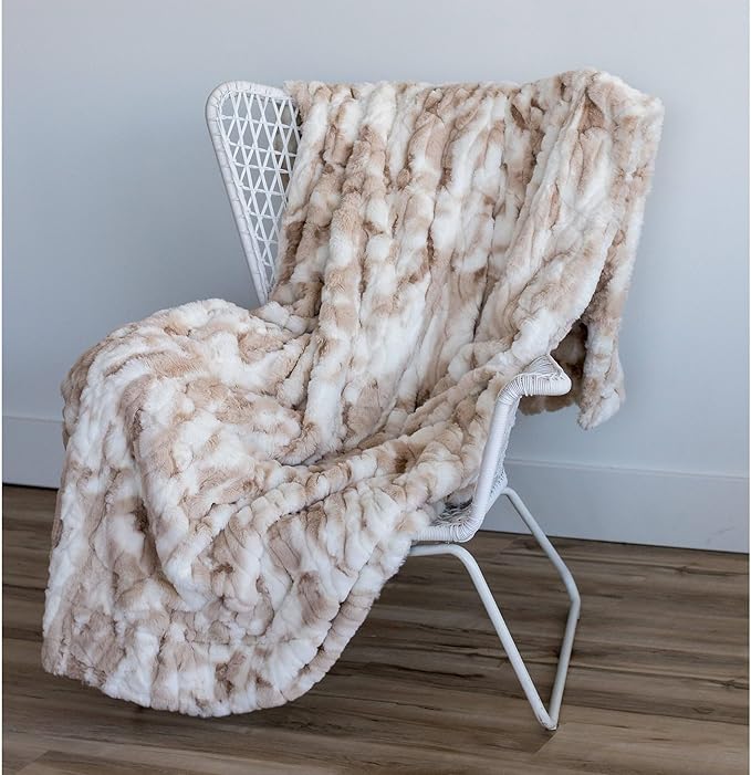 Minky Designs Crème Brulee Minky Blanket – Ultra Soft Faux Fur Throw Blanket for Couch, Bed & Home – Fluffy, Warm & Luxurious – Posh Collection (Large, 60x72)