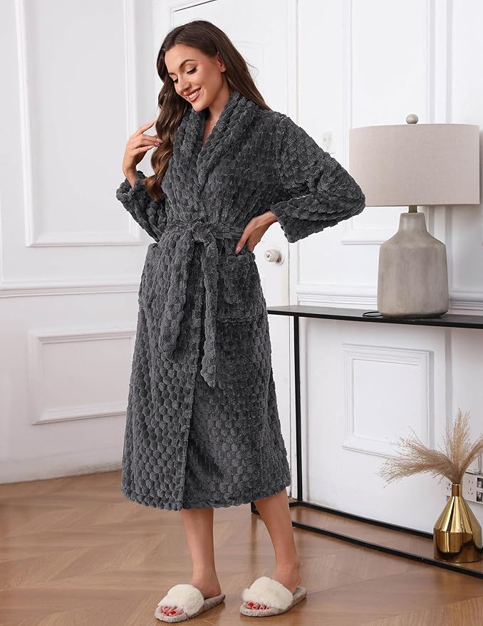Ekouaer Women's Robe Long Plush Soft Bathrobe Jacquard Color Block Robes Shawl Collar Sleepwear with Pockets S-XXL