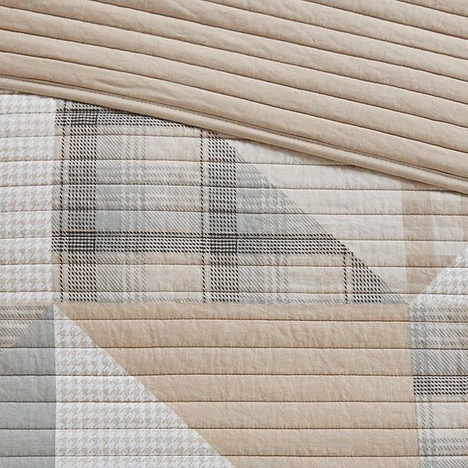Woolrich Olsen Reversible Quilt Set - Cottage Styling Reversed to Solid Color, All Season Lightweight Coverlet, Cozy Bedding Layer, Matching Shams, Oversized Full/Queen, Geometric Plaid Tan 3 Piece