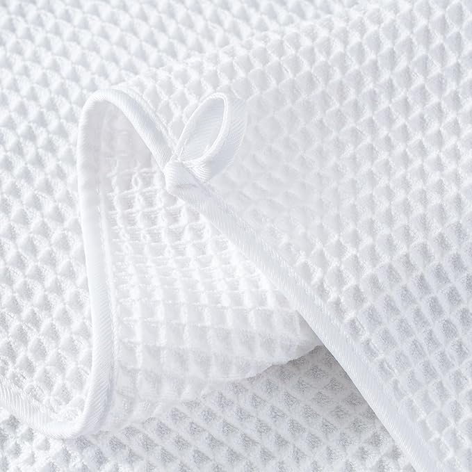New Microfiber Waffle Bath Towels, 2 Pieces, Oversized, Soft, Absorbent, Fast Drying, Lint Free (Beige+White)