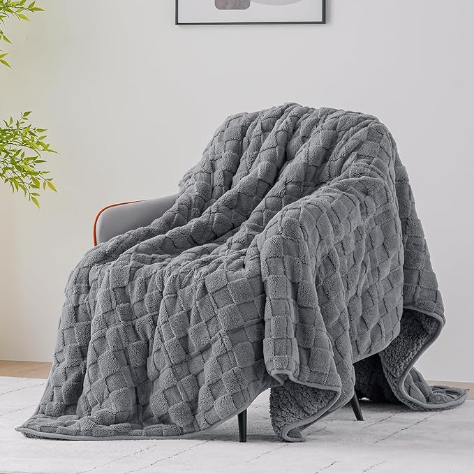 Uttermara Sherpa Fleece Weighted Blanket Full Size(15lbs, 48" x 72", Grey), 3D Jacquard Checkered Warm Sherpa Heavy Blanket for Adults, Soft Fuzzy Weighted Blankets for Couch Bed Sofa