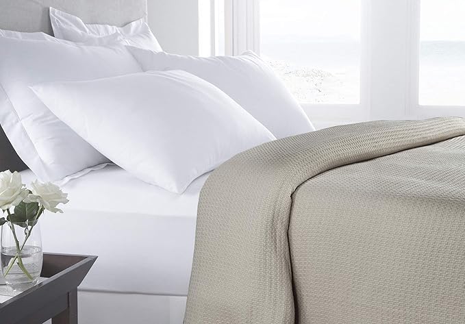 HILLFAIR 100% Soft Premium Combed Cotton Thermal Blanket– Queen Blankets– Soft Cozy Warm Cotton Blanket– Bed Throw Blanket– Queen Bed Blanket– All Season Cotton Blanket– Sand Queen Cotton Blanket