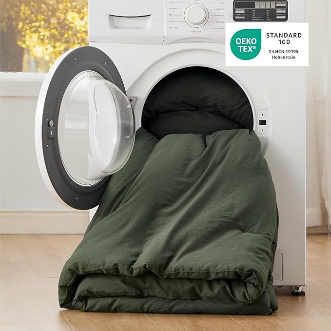Bedsure Full Size Comforter Set, Dark Green Soft Prewashed Bedding for All Seasons, 3 Pieces GentleSoft™ Warm Down Alternative Bed Set, 1 Lightweight Comforter (82"x86") and 2 Pillowcases (20"x26")