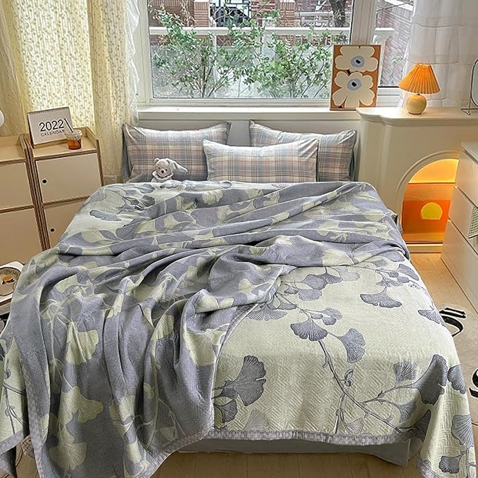 Ginkgo Leaf Quilt Queen Size Green Gray Reversible Cotton Bedspread Coverlet for All Seasons Lightweight Muslin Quilt Throw Blanket for Bed, Couch(Queen)