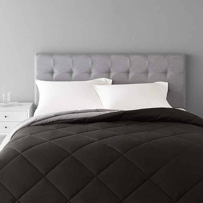 Amazon Basics Comforter Blanket King, Reversible Lightweight Microfiber All Season Blanket, Black/Grey