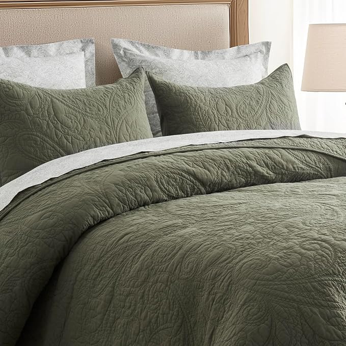 EVERGRACE 100% Cotton Paisley Quilt Set, King Size 3 Piece Set – Prewashed Lightweight Bedspread with 2 Shams, Soft & Breathable Matelasse Coverlet for All-Season Comfort, Olive Green