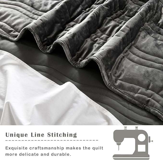 Velvet Quilt Set, Grey Velvet Quilt King Size Comforter Set, Luxury Bedding Soft Plush Bedspread, Machine Washable Coverlet, All-Season 3 Pieces