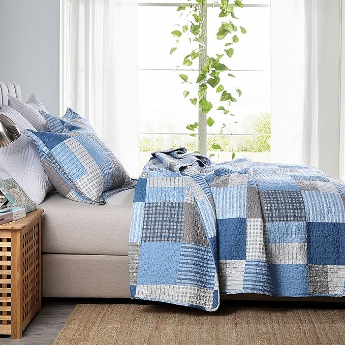 KALOOLA Plaid Quilts Queen Size, 100% Cotton Soft Bedding Set with 2 Pillow Shams, Farmhouse Lightweight Blue Grey Queen Bedspread Coverlet Set for All Season, 3 Pieces