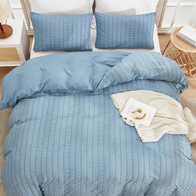 AveLom Grayish Blue Duvet Cover Cal King(104 x 98 inches), 3 Pieces (1 Duvet Cover, 2 Pillowcases), Seersucker Striped Soft Washed Microfiber, Textured Duvet Cover Set with Zipper Closure, Corner Ties