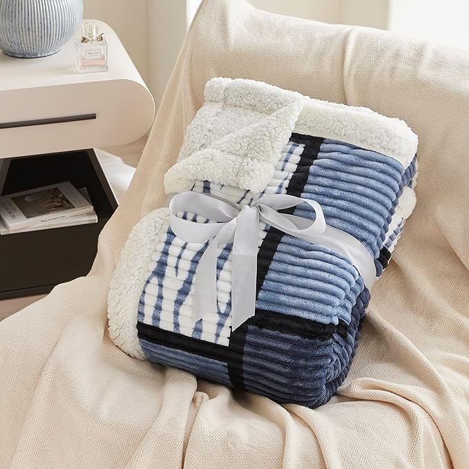 Blanket for Women, Sherpa Throw Blanket for Couch, Flannel Cozy Soft Checkered Blanket for Bed - Fleece, Black-White, 60x80 Inches
