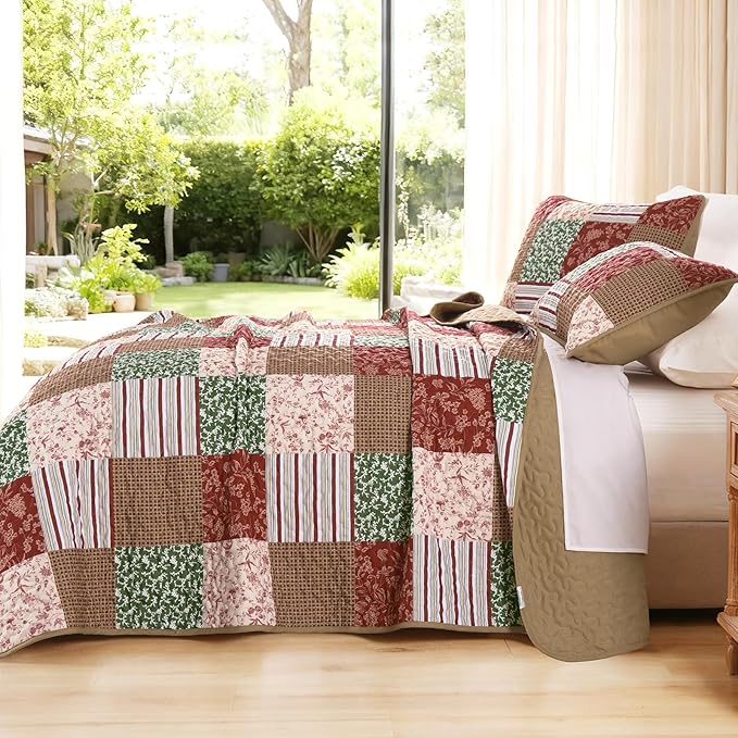 Mybedsoul Christmas Quilt Set Queen Size, 3 Pieces Red Green Floral Plaid Bedspread Coverlet Set, Reversible Soft Microfiber Bedding Set for All Season, Fall Winter Queen Christmas 90"x96"