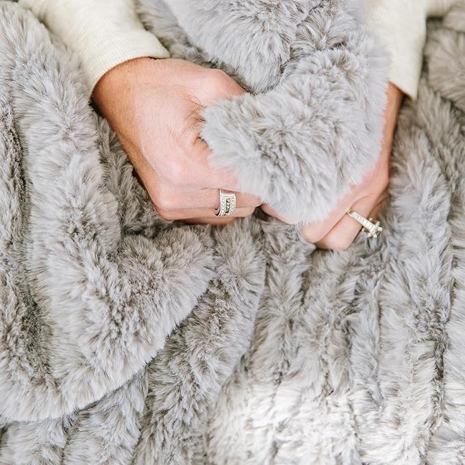 Minky Designs Ash Gray Minky Blanket – Ultra Soft Faux Fur Throw Blanket for Couch, Bed & Home – Fluffy, Warm & Luxurious – Chic Collection (X-Large, 60x84)