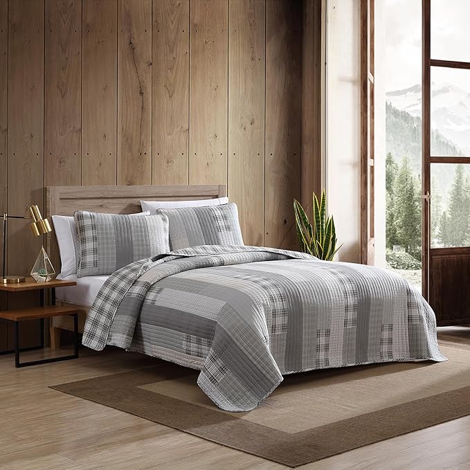 Eddie Bauer - Queen Quilt Set, Cotton Reversible Bedding with Matching Shams, Home Decor for All Seasons (Fairview Grey, Queen)