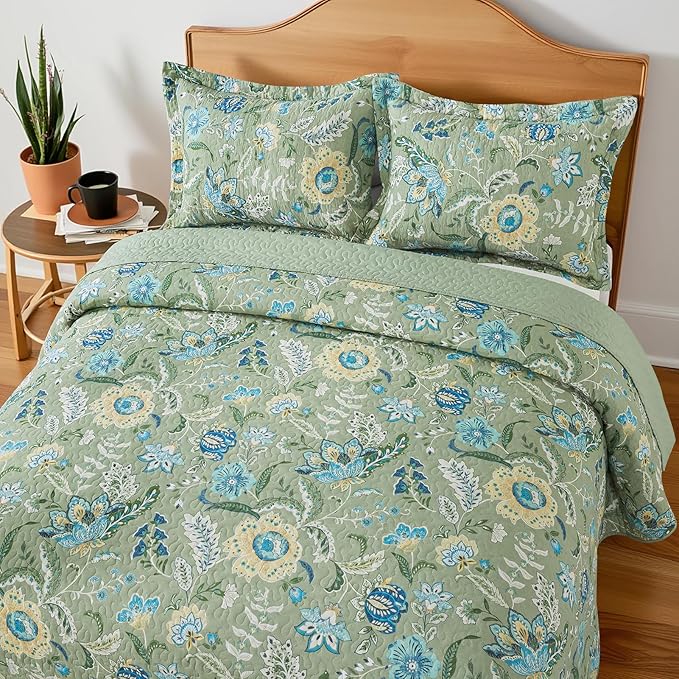 BEDIFANY Farmhouse Queen Quilt Bedding Set - Cotton Lightweight Bedspread with Floral Pattern, 90x98 Inch All Season Coverlet Set, 3 Piece (Quilt + 2 Pillow Shams)