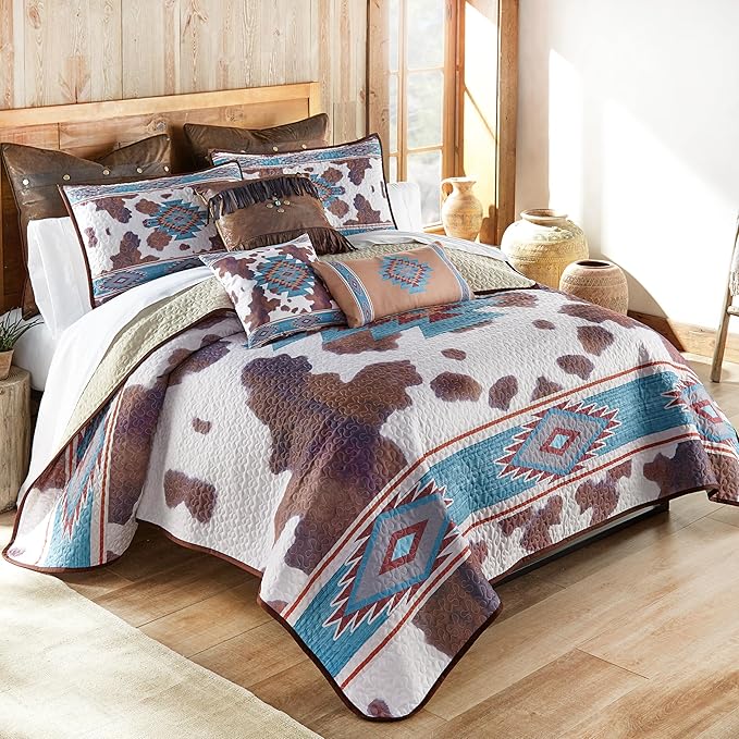 BLACK FOREST DECOR Aztec Cowhide King Quilt Set - Lightweight, Southwest Style Bedding with Cowhide and Geometric Patterns, Includes Quilt and Shams, Machine Washable