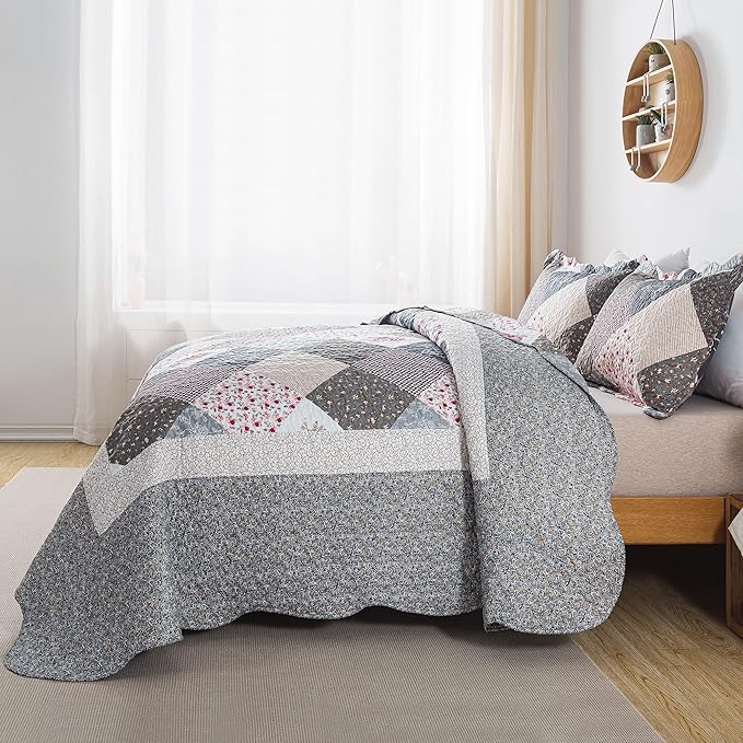 HoneiLife Oversized King Bedspreads 120x120-3 Pcs California King Quilt, Extra Large Quilt Sets All Season Use,Rustic Bedding Sets King Size,Reversible Coverlet Lightweight Bed Cover, Grey