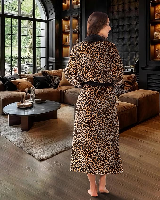 Alexander Del Rossa Plush Robe for Women, Long Fleece Winter Bath Robe, Plus Size