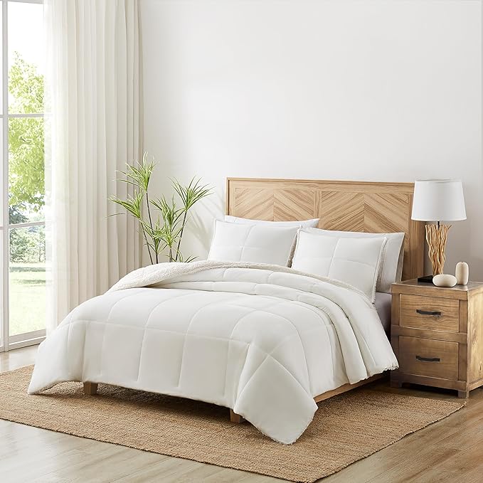 UGG Blissful Comforter Set with 2 Pillow Shams Reversible White Comforter Plush Fluffy Warm Bed Set Premium Hypoallergenic Down Alternative Bedding Breathable, King/California King, White Snow