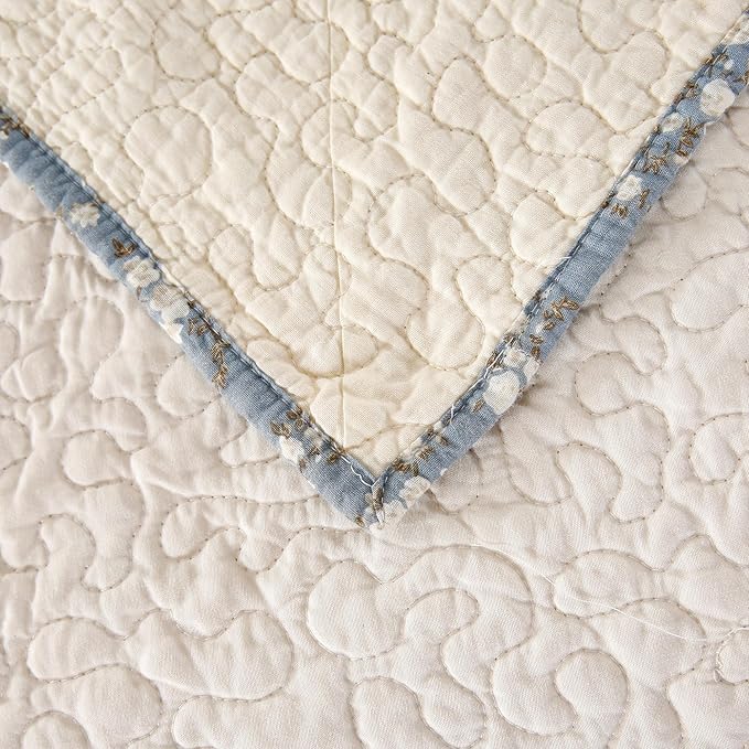 Quilt Set Blue Floral 3D Embroidery Pattern 3 PCS 100% Cotton Reversible Quilted Embroidered Decorative Bedspreads Coverlet Set, Lightweight &Soft King Size White Bedding Coverlet for All Season