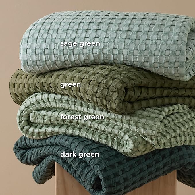 Bedsure Cooling Cotton Waffle King Size Blanket - Lightweight Breathable Blanket of Rayon Derived from Bamboo for Hot Sleepers, Luxury Throws for Bed, Couch and Sofa, Dark Green, 104x90 Inches
