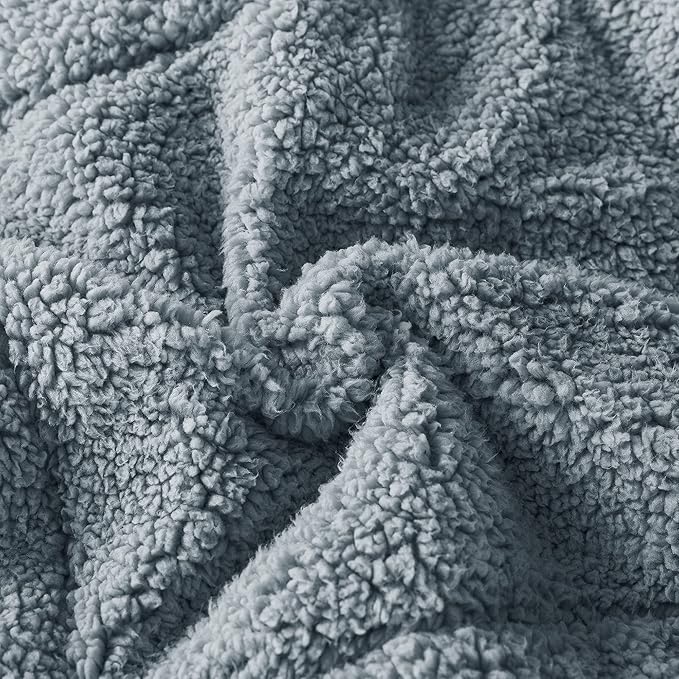 KASENTEX Super Ultra Soft Luxury Plush Sherpa Comforter, Cozy Reversible Faux Fur Machine Washable Bedding, Grey Blue, King Size