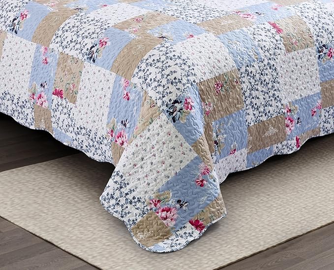 Brilliant Sunshine Pink and Blue Roses Toile Quilt Set, 3-Piece Bedding Sets Lively Patchwork Design, Washable, Reversible Bedspread, Soft Lightweight Coverlet, All-Season, King/Cal King, Blue Natural