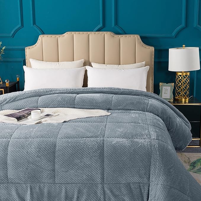 KASENTEX Super Ultra Soft Luxury Plush Sherpa Comforter, Cozy Reversible Faux Fur Machine Washable Bedding, Grey Blue, Queen Size