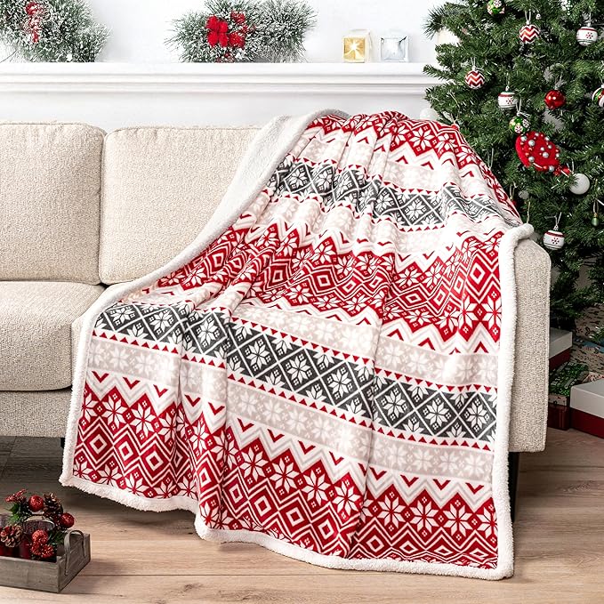 PAVILIA Premium Christmas Sherpa Throw Blanket | Christmas Decoration, Fleece, Plush, Warm, Cozy Reversible Microfiber Holiday Blanket 50 x 60