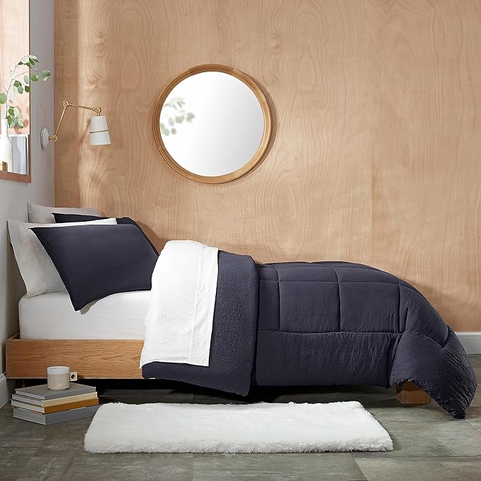 UGG Full/Queen Comforter Set with 2 Pillow Shams, Lightweight Down Alternative Blanket, Reversible Cozy Warm All Season Washable, Hypoallergenic Bedding Set, Navy Blue (Leonora)