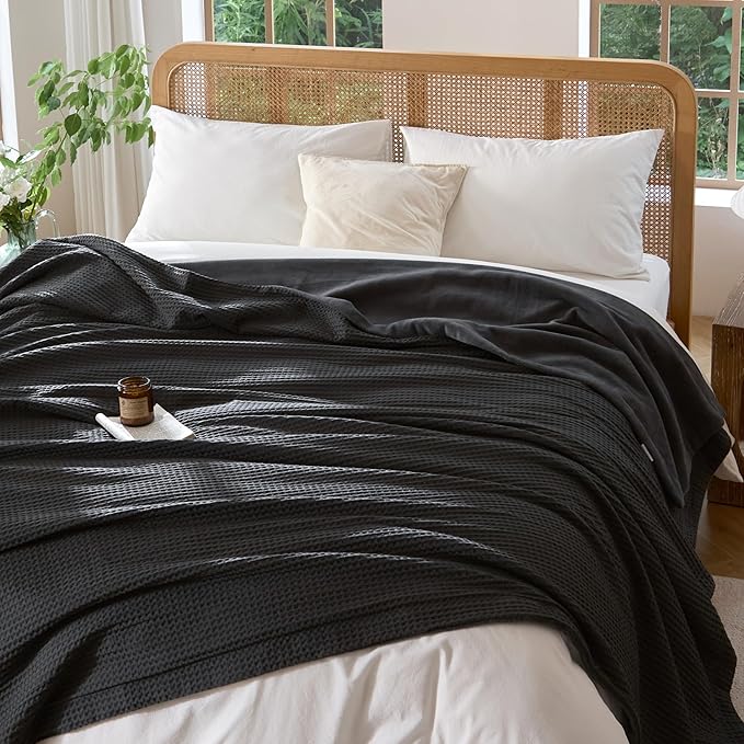 CHUFFED Cotton Waffle Blanket King Size - Plush Milk Velvet & Reversible Waffle Weave,Anti-Static 300Gsm Design，Thick Cozy Soft Winter Blanket for Bed, Couch, Sofa - Dark Grey, 104x90 Inches