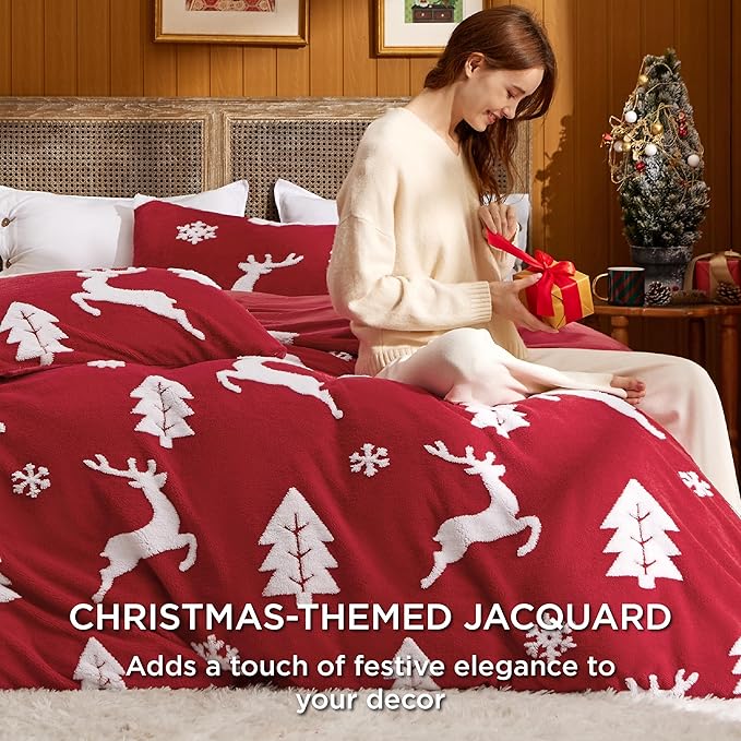 Bedsure Fluffy Christmas Duvet Cover Set - Ultra Soft Plush Shaggy Comforter Cover King Size, Warm Flannel Fleece Bed Sets for Winter, 3 Pieces, Reindeer Pattern, Red