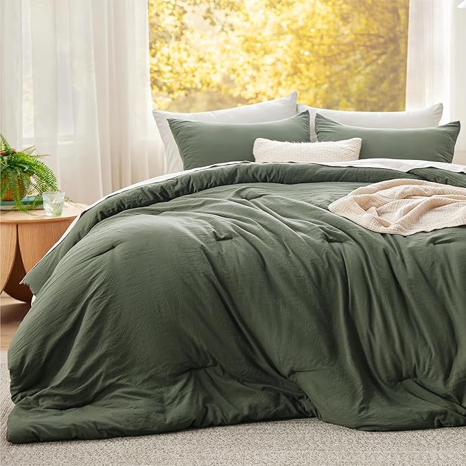 Bedsure Super King Size Comforter Set, Dark Green Soft Prewashed Bedding for All Seasons, 3 Pieces GentleSoft™ Bed Set, 1 Lightweight Comforter (120"x120") and 2 Pillowcases (20"x36")