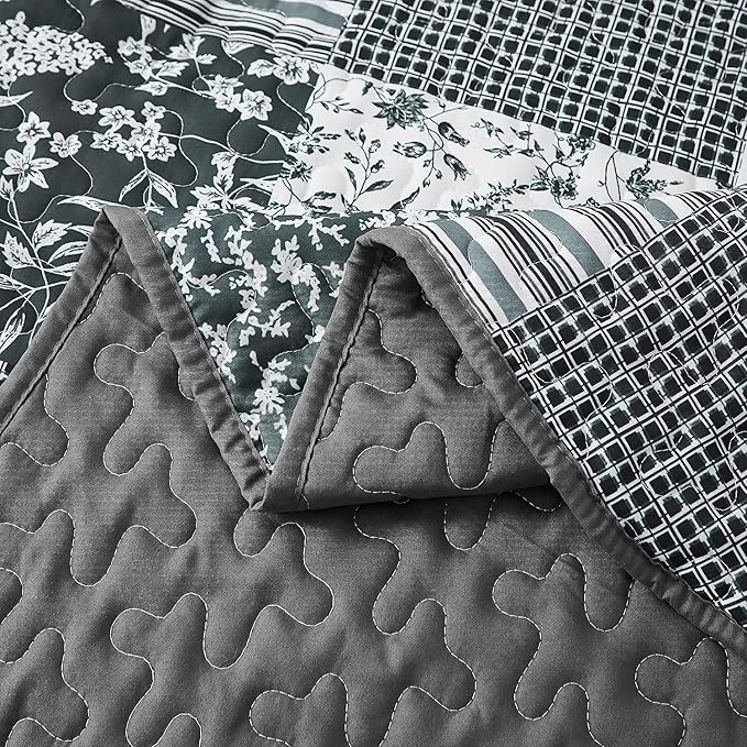 Mybedsoul Black Grey Boho Quilt Set California King Size,3 Pieces Plaid Floral Bedspread Coverlet Set for All Season,Patchwork Reversible Bedding Set 106"x 96"