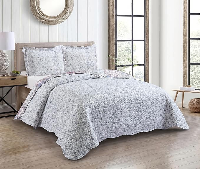 Brilliant Sunshine Roses Toile Quilt Set, 3-Piece Bedding Sets, Traditional Lively Patchwork Design, Washable and Reversible Bedspread, Soft Lightweight Coverlet, All-Season, Full/Queen, Blue Pink