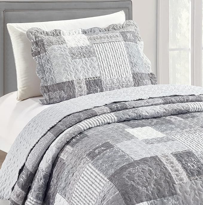 Brilliant Sunshine Grey Heart Love, Floral and Lace Patchwork, 2-Piece Quilt Set with 1 Sham, Reversible Bedspread, Soft Lightweight Coverlet, All-Season, Twin, Grey